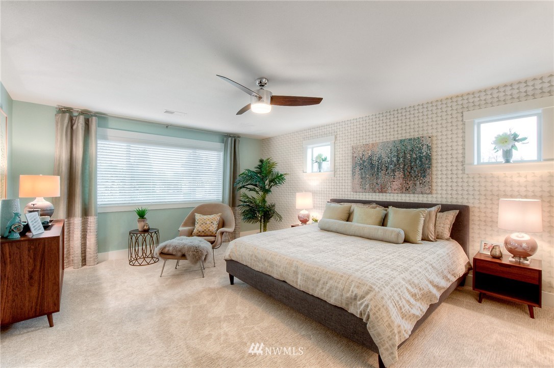 5748 Northeast 7th Court Renton, WA 98059 - Photo 14 of 18