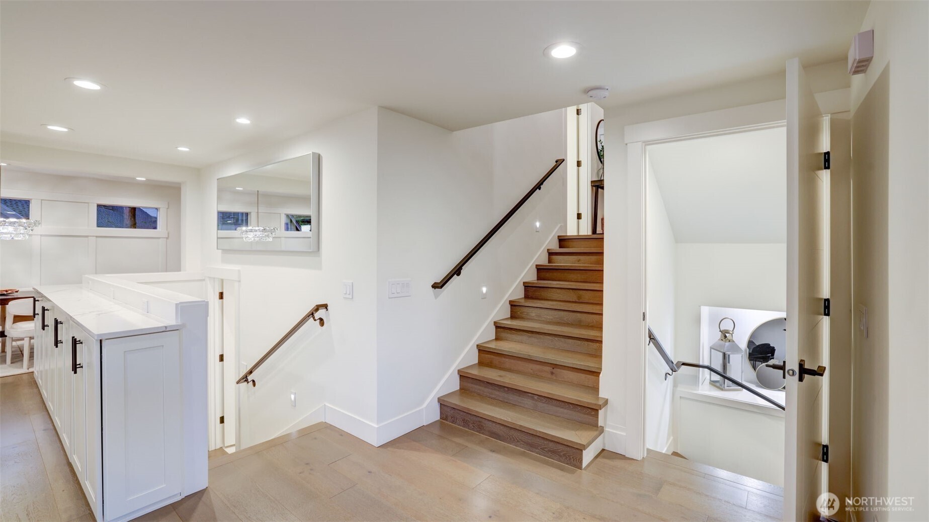 4527 West Raye Street Seattle, WA 98199 - Photo 19 of 39