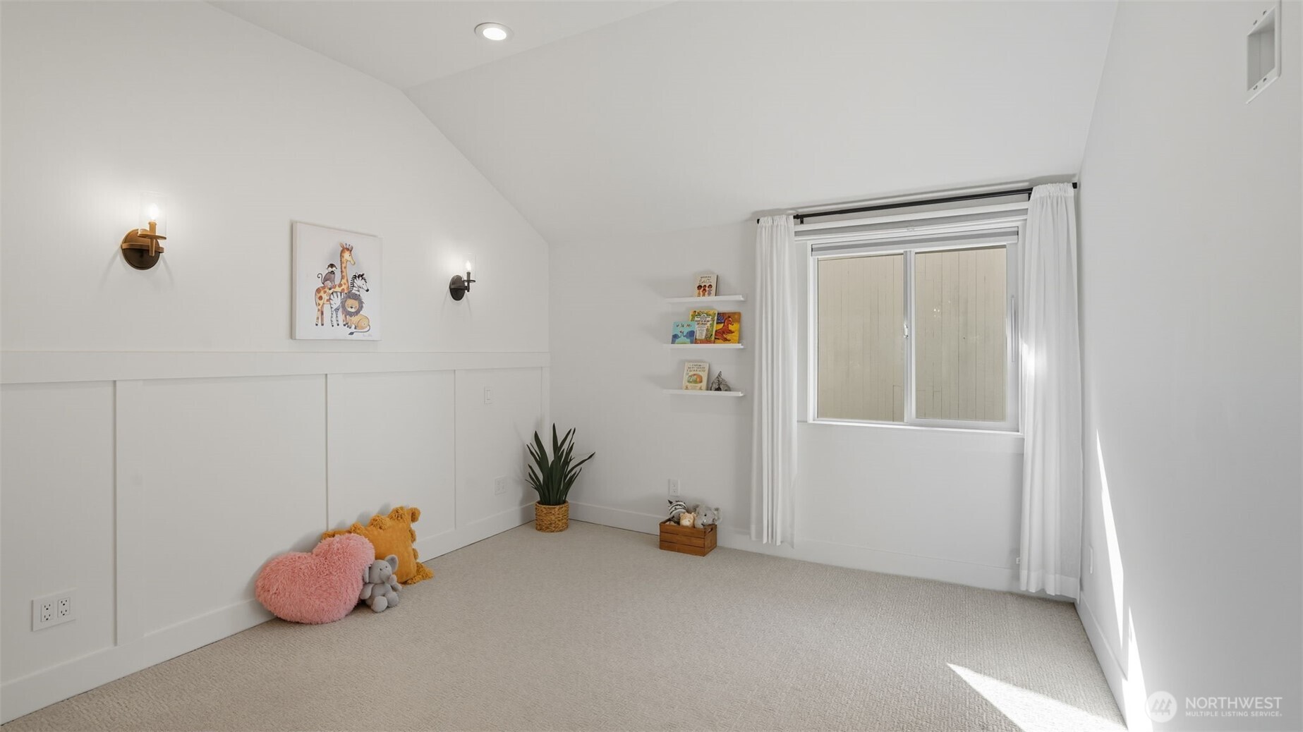 4527 West Raye Street Seattle, WA 98199 - Photo 23 of 39