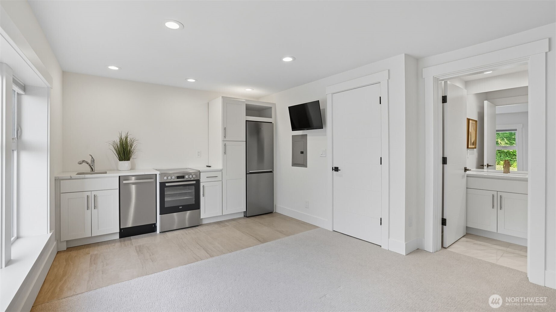 4527 West Raye Street Seattle, WA 98199 - Photo 33 of 39
