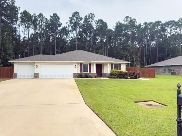 $2,500 | 7005 Liberty Street, Navarre, FL 32566