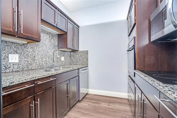 $1,000 | 9254 Forest Lane, Unit 107, Dallas, TX 75243