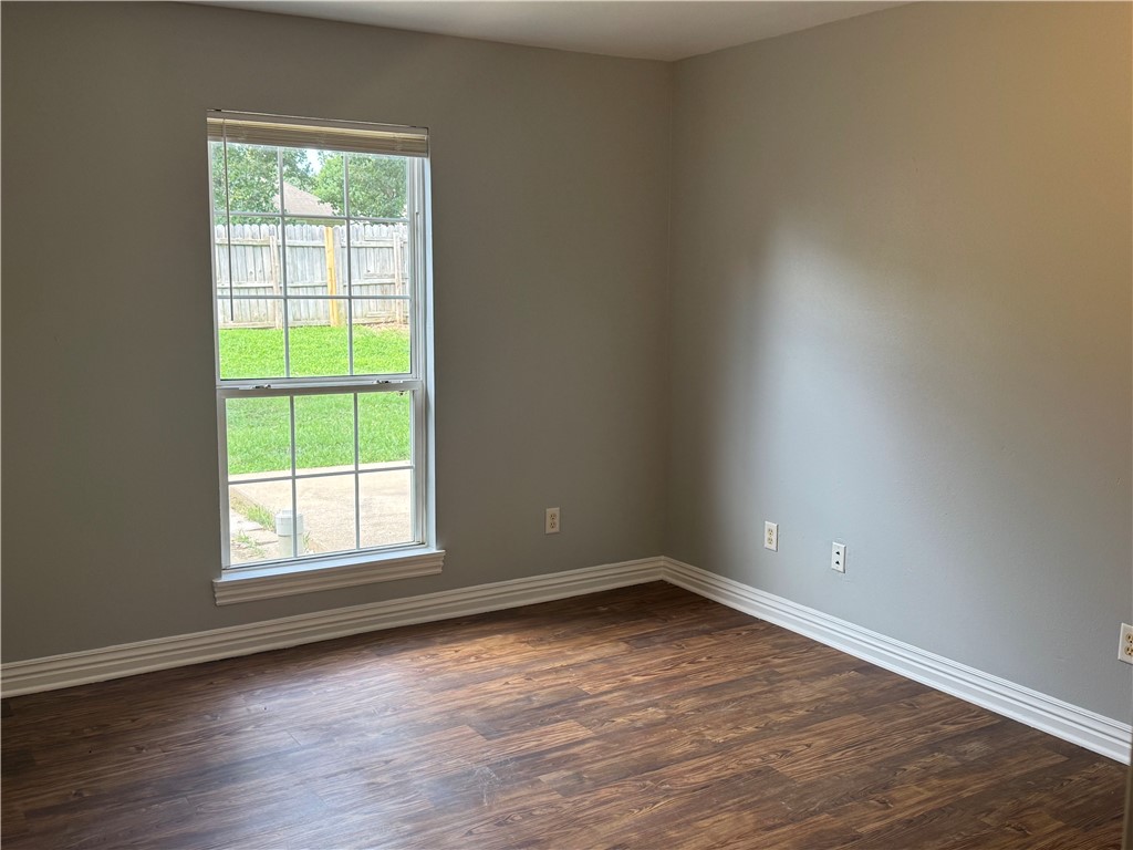 860 Mockingbird Lane Gentry, AR 72734 - Photo 12 of 14 Gallery Image 12