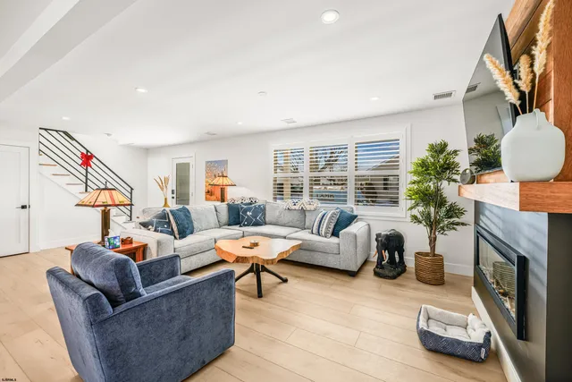 $25,000 | 121 North Clermont Avenue, Margate City, NJ 08402