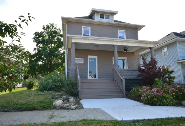 $239,900 | 804 Van Buren Street, Walkerton, IN 46574