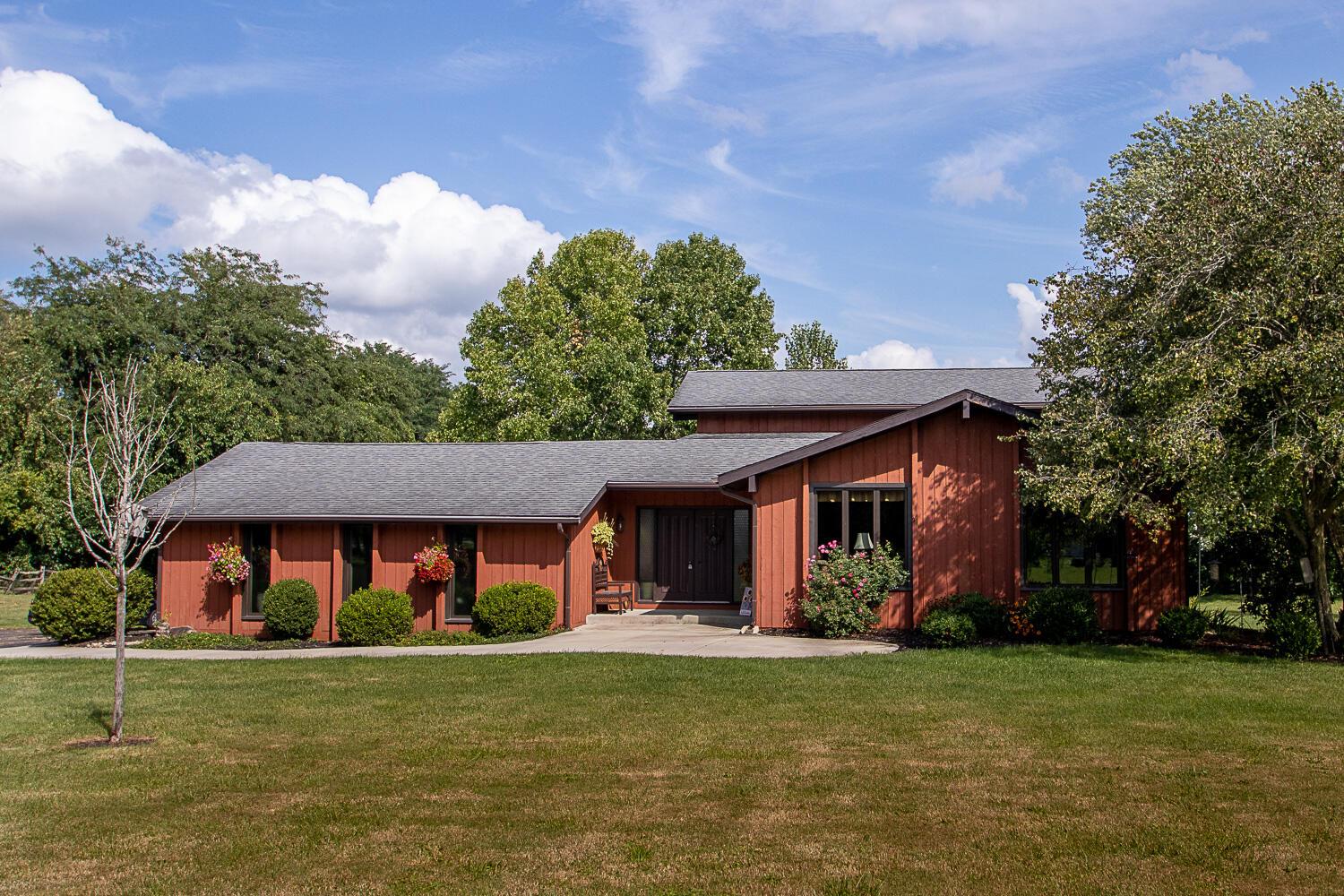 4740 Pickerington Road Carroll, OH 43112 - Photo 2 of 39 Gallery Image 2