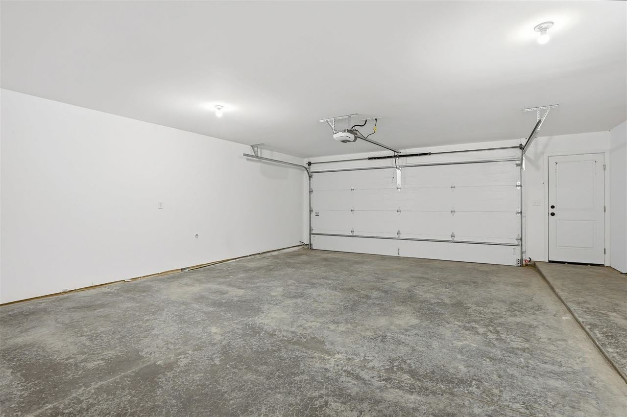 695 East Foster Road Iowa City, IA 52245 - Photo 24 of 32 Gallery Image 24