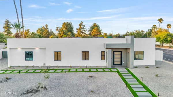 $2,200,000 | 5540 East Dahlia Drive, Scottsdale, AZ 85254