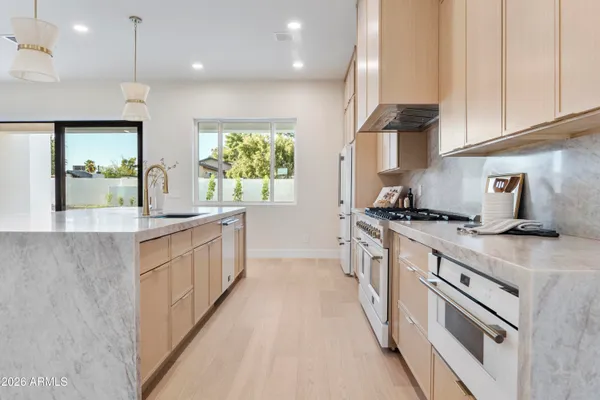 $2,200,000 | 5540 East Dahlia Drive, Scottsdale, AZ 85254