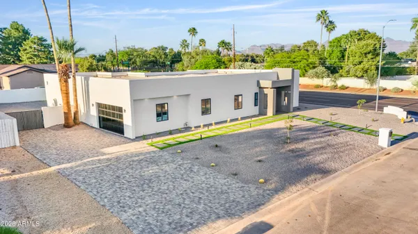 $2,200,000 | 5540 East Dahlia Drive, Scottsdale, AZ 85254