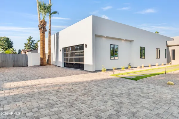 $2,200,000 | 5540 East Dahlia Drive, Scottsdale, AZ 85254