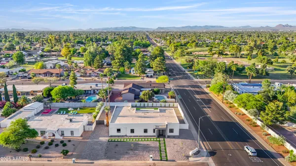 $2,200,000 | 5540 East Dahlia Drive, Scottsdale, AZ 85254