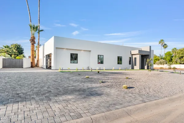 $2,200,000 | 5540 East Dahlia Drive, Scottsdale, AZ 85254