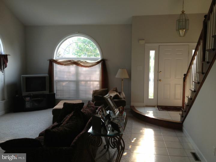 23 Virginia Avenue Sinking Spring, PA 19608 - Photo 3 of 24