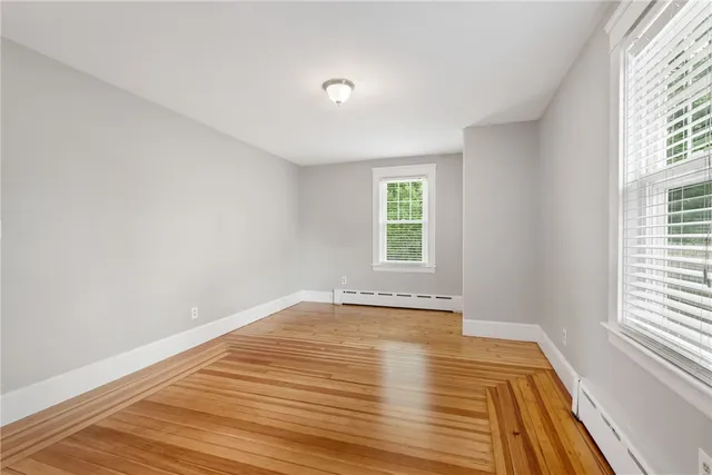 $2,800 | 113 Maple Avenue, Barrington, RI 02806