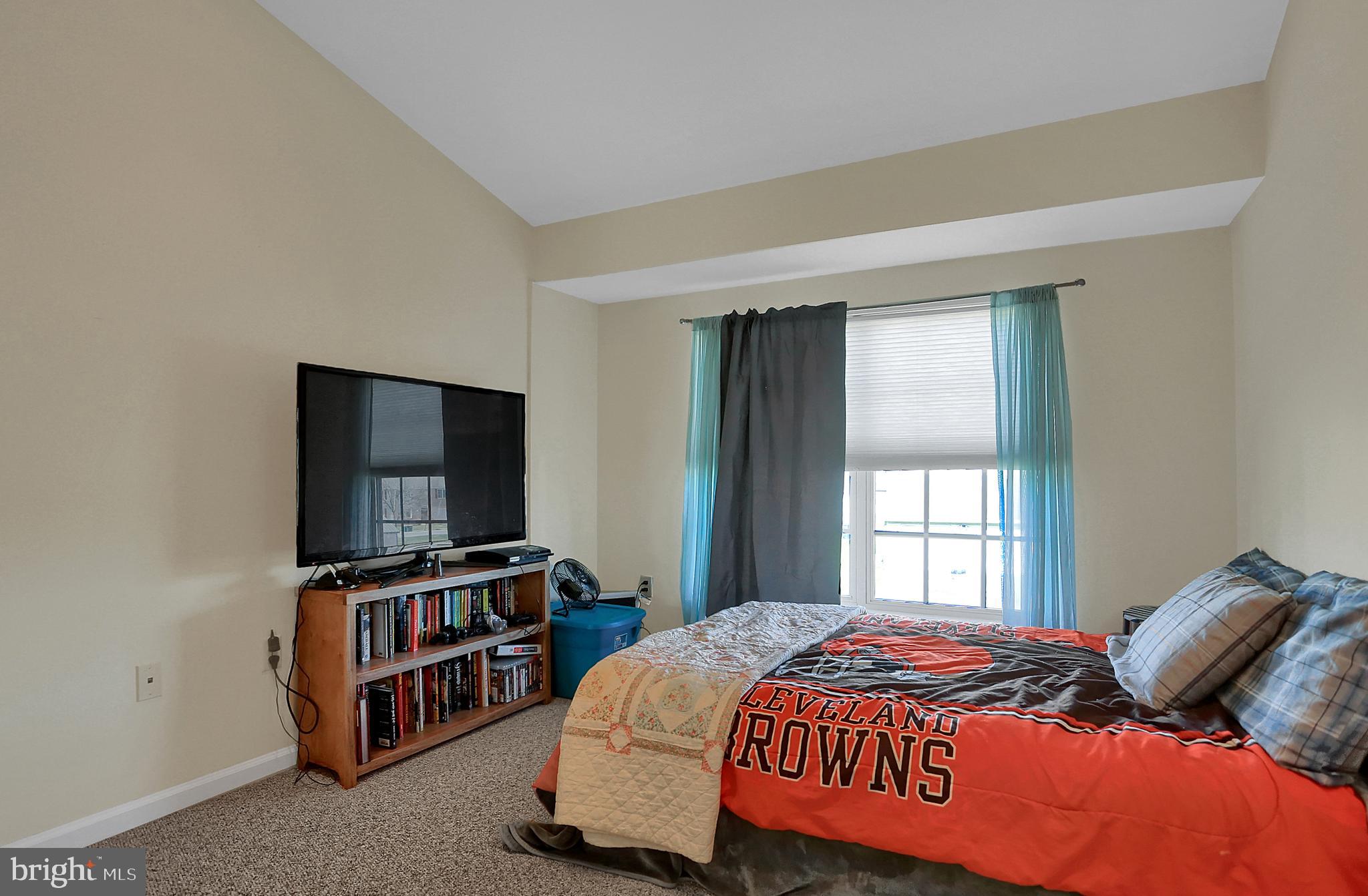 2037 Powell Drive Chambersburg, PA 17201 - Photo 28 of 33 Bedroom 2 - view 2