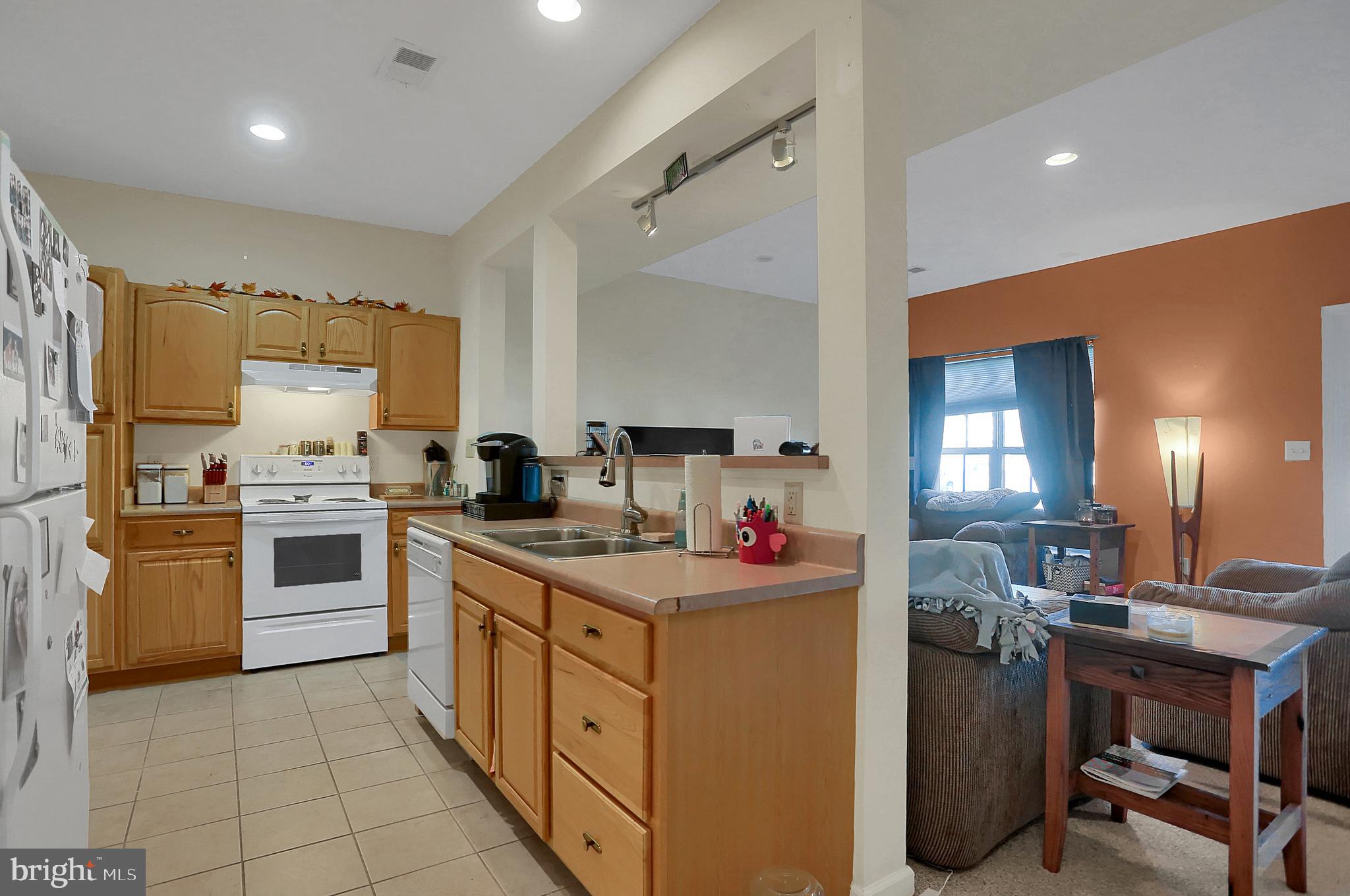 2037 Powell Drive Chambersburg, PA 17201 - Photo 7 of 33 Kitchen
