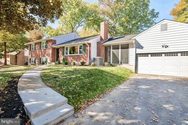 $3,280 | 512 Briar Lane, Newark, DE 19711