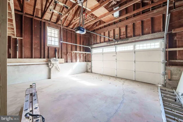 $3,280 | 512 Briar Lane, Newark, DE 19711