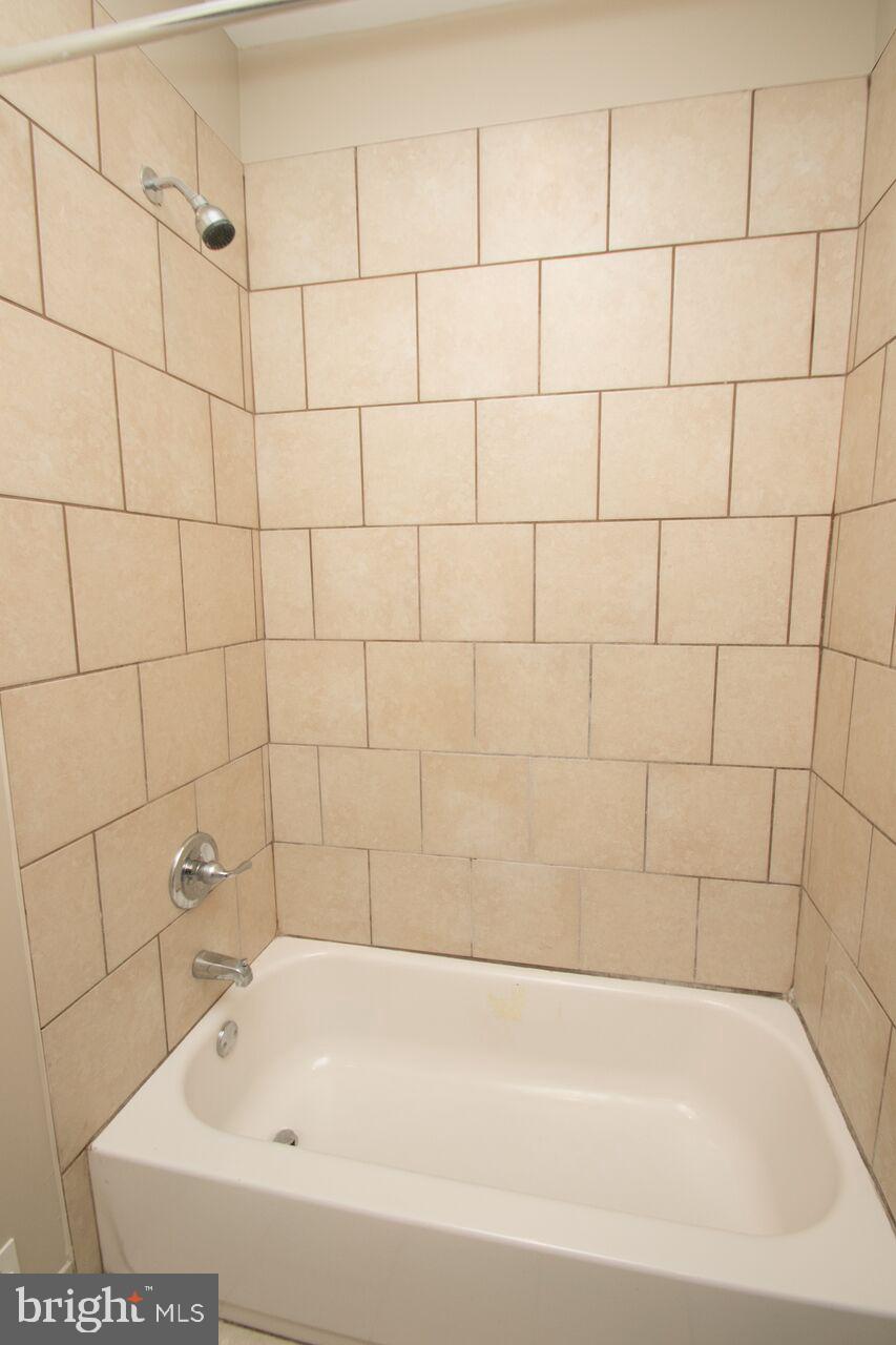 1639 South 22nd Street Philadelphia, PA 19145 - Photo 13 of 27