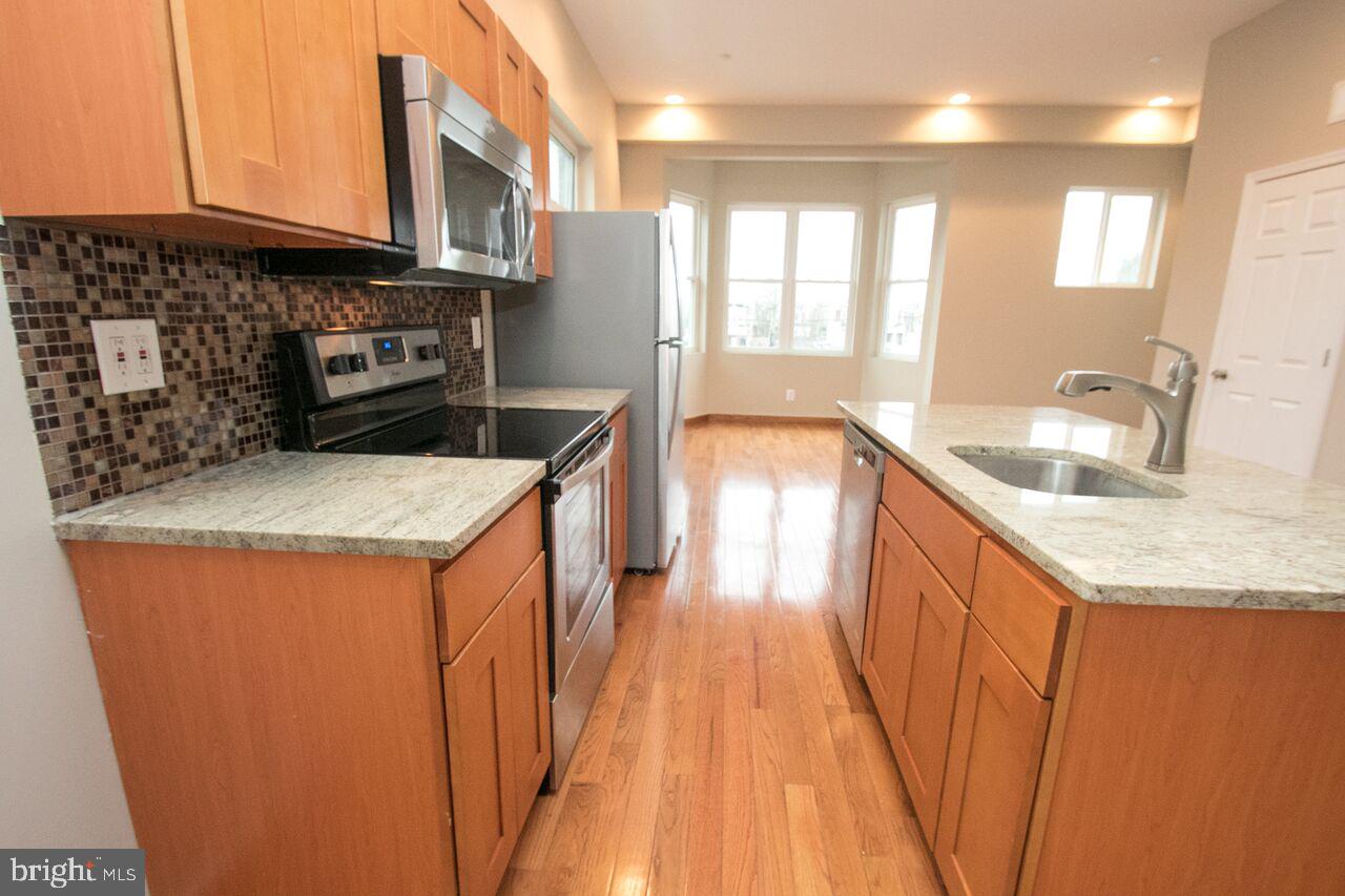 1639 South 22nd Street Philadelphia, PA 19145 - Photo 15 of 27