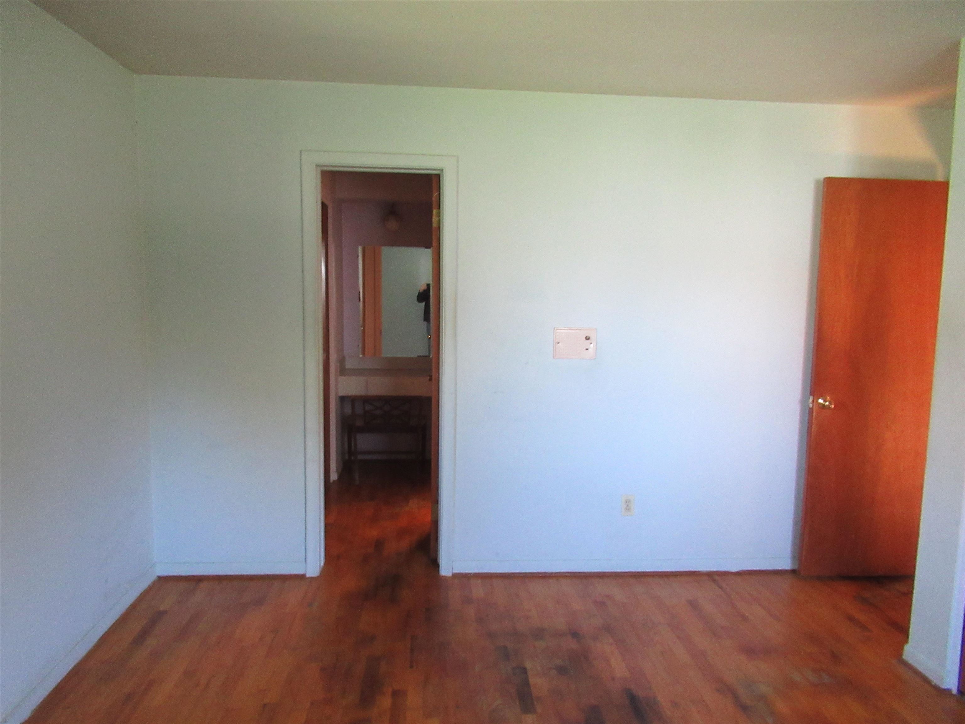 1525 Flushing Road Flushing, MI 48433 - Photo 15 of 39 50125908-14.JPG