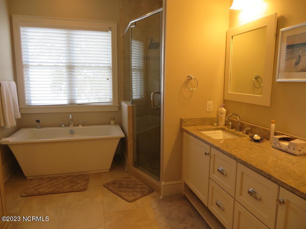 953 Becton Road Havelock, NC 28532 - Photo 18 of 45 Master Bath