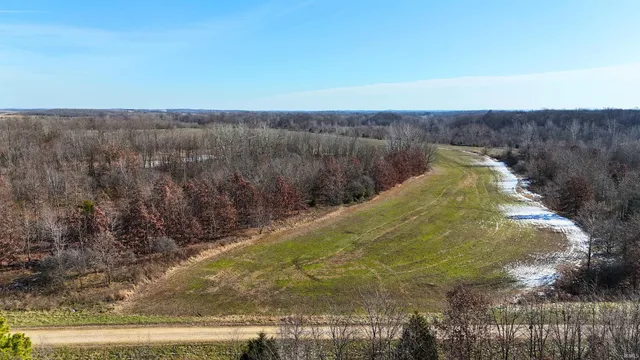 850 East E Cr, Cannelburg, IN 47519