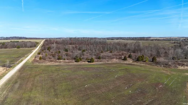 850 East E Cr, Cannelburg, IN 47519