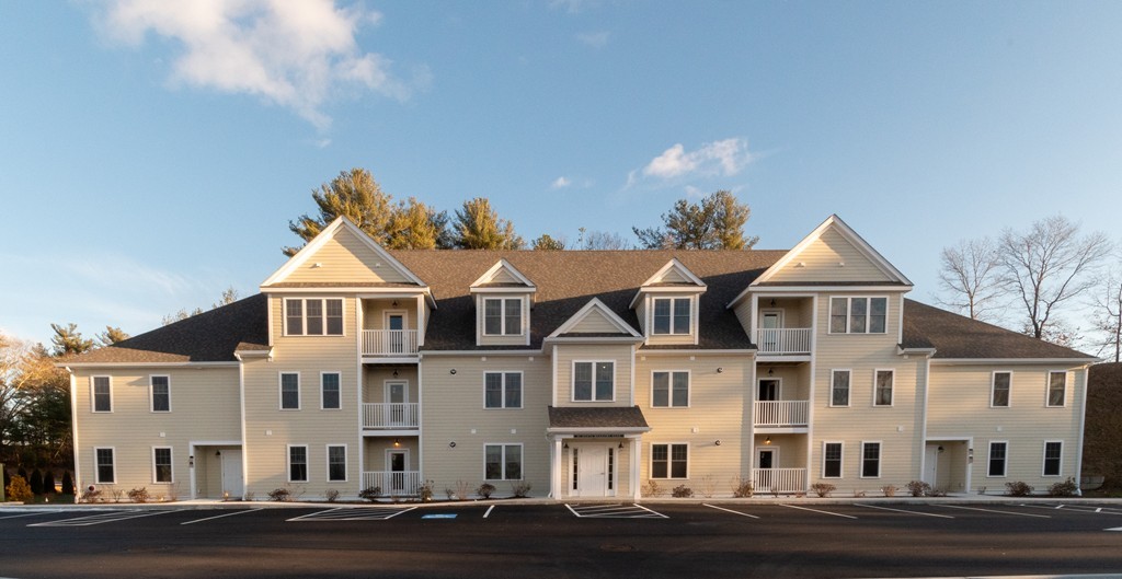 80 North Meadows Road, Unit 103 Medfield, MA 02052 - Photo 7 of 9