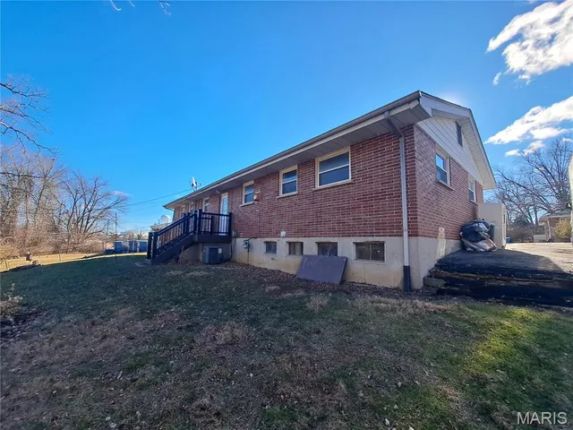 $1,400 | 2414 Chesstal Street, St. Charles, MO 63301