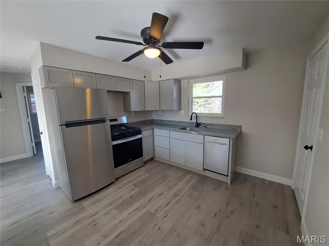 $1,400 | 2414 Chesstal Street, St. Charles, MO 63301