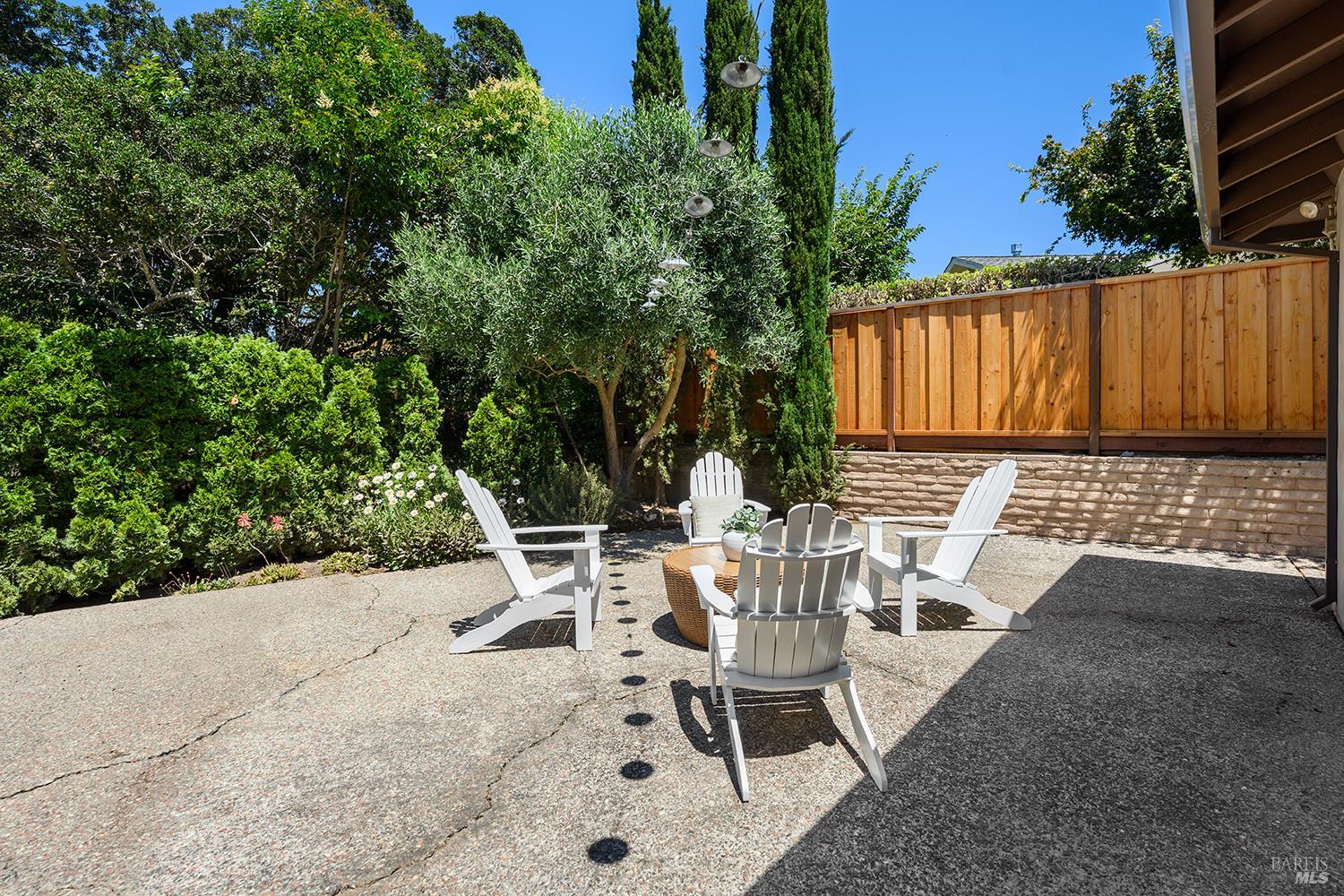 8 Harding Drive Novato, CA 94947 - Photo 33 of 35