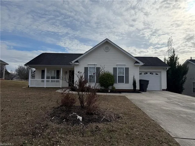 $280,000 | 3908 Garden Creek Drive, High Point, NC 27265