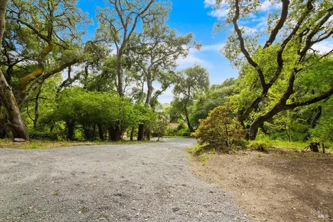 $1,249,000 | 2019 Pleasant Hill Road, Sebastopol, CA 95472