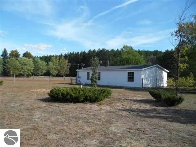 2991 Voice Road Kingsley, MI 49649 - Photo 24 of 25 1740007-23.JPG