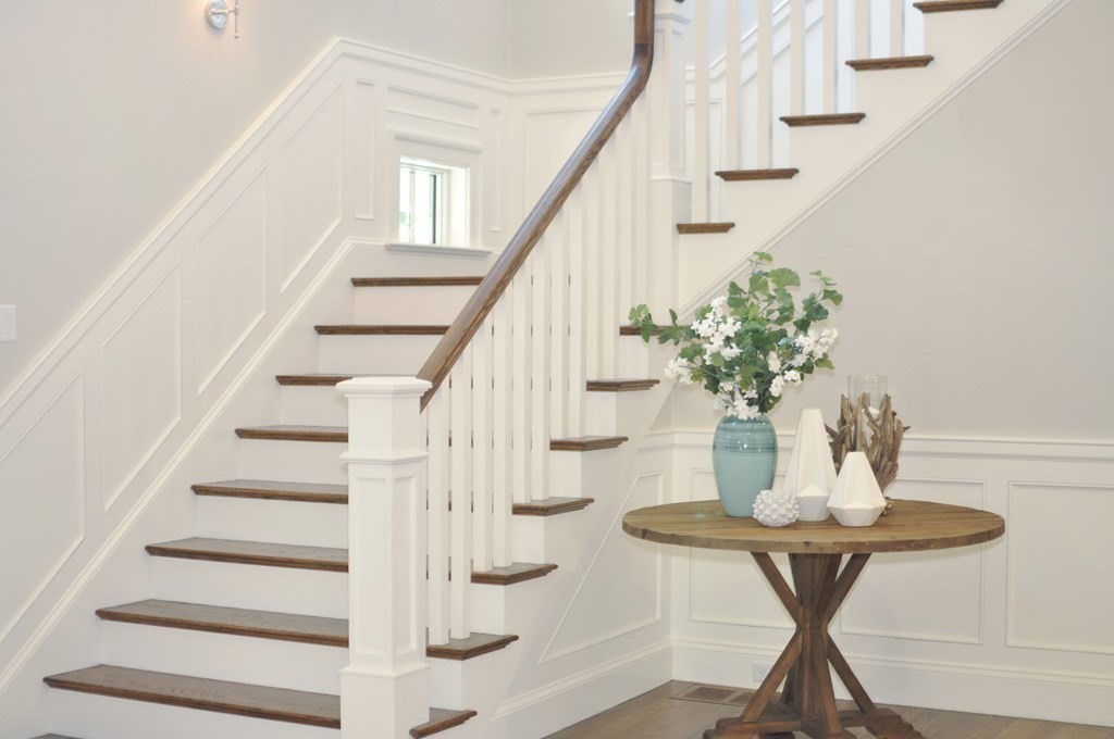 248 Nashawtuc Road Concord, MA 01742 - Photo 15 of 38 a view of entryway