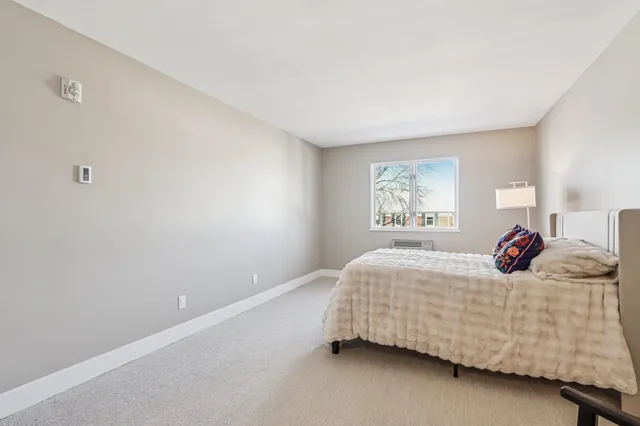 $279,000 | 303 East Henry Clay Street, Unit 306, Whitefish Bay, WI 53217