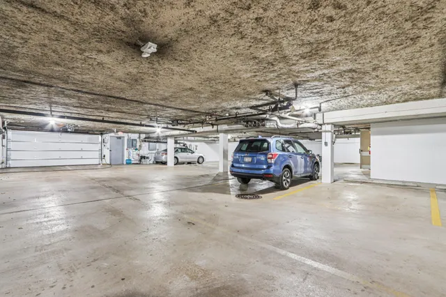 $279,000 | 303 East Henry Clay Street, Unit 306, Whitefish Bay, WI 53217