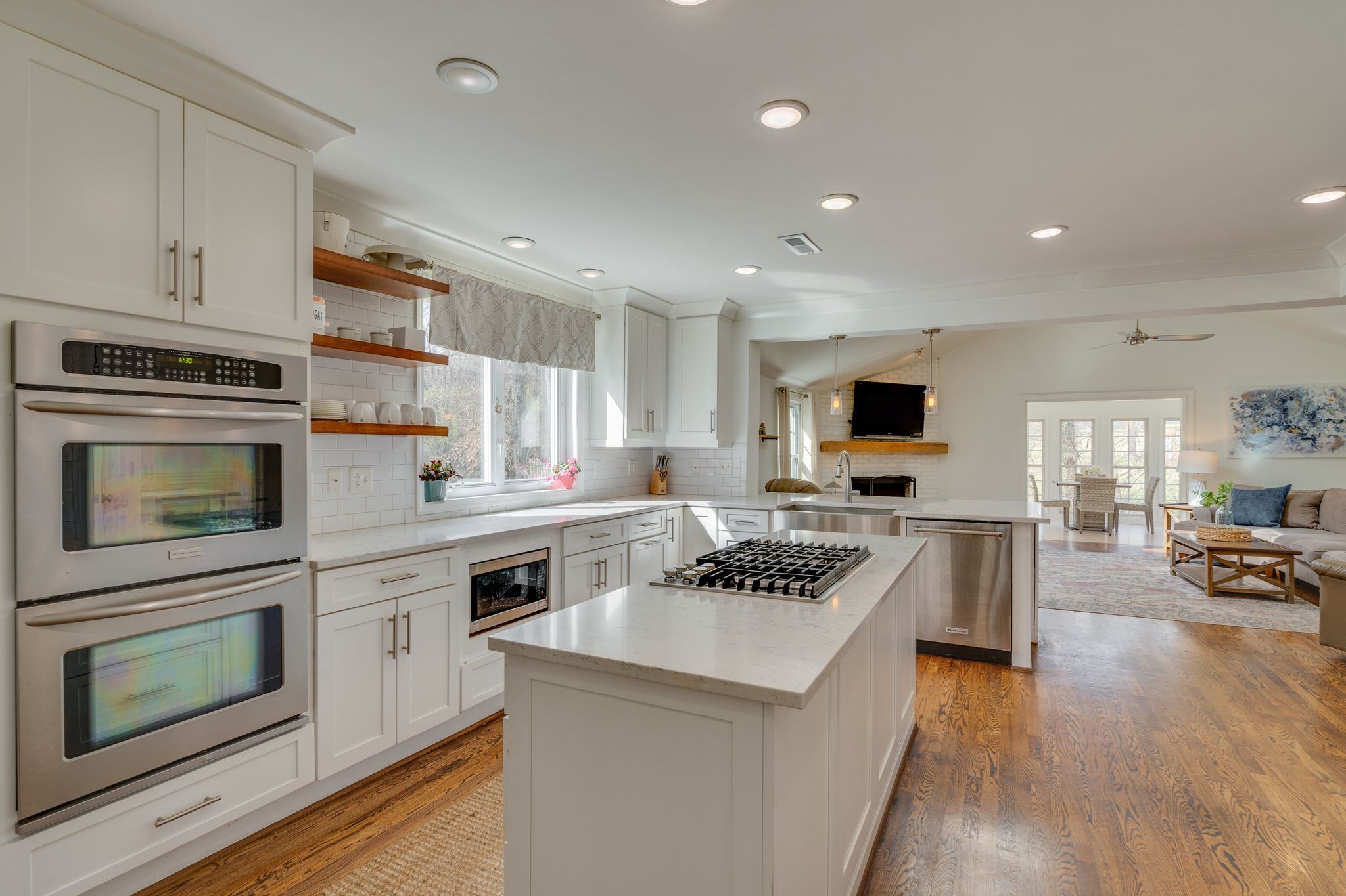 745 Elysian Fields Road Nashville, TN 37204 - Photo 17 of 60 a kitchen with a stove and a microwave