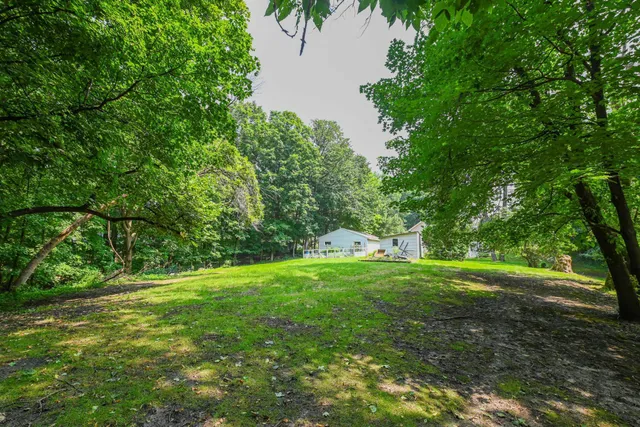 $525,000 | 4760 Vine Hill Road, Deephaven, MN 55331