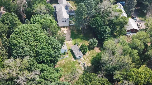 $525,000 | 4760 Vine Hill Road, Deephaven, MN 55331