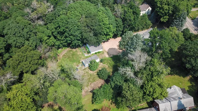 $525,000 | 4760 Vine Hill Road, Deephaven, MN 55331