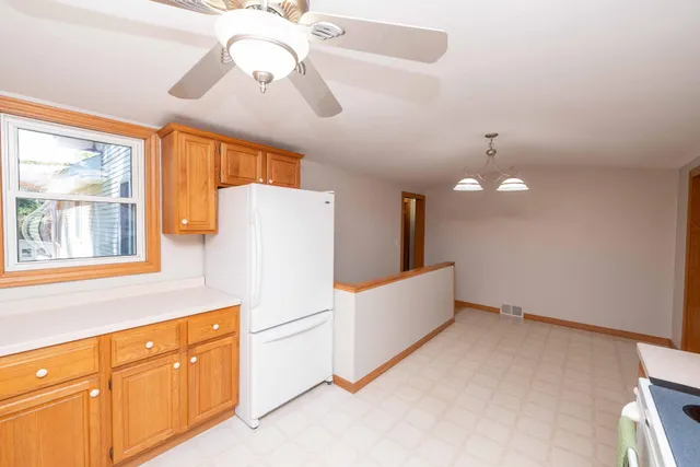 $525,000 | 4760 Vine Hill Road, Deephaven, MN 55331