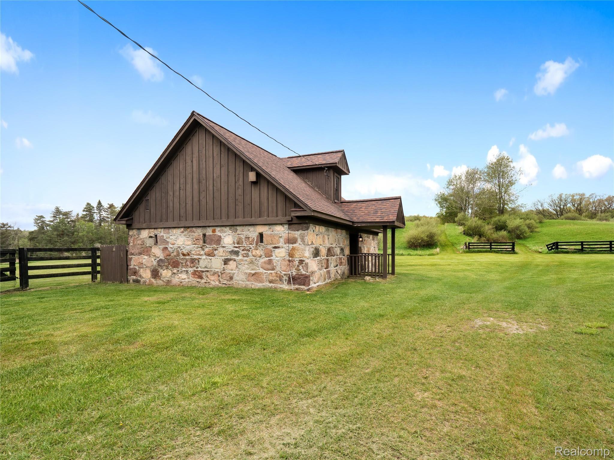 4350 Barber Road Metamora, MI 48455 - Photo 46 of 60 4350 Barber Rd Metamora TwpMay 22, 202063.jpg