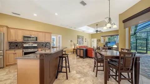 $675,000 | 5566 Magnolia Tree Terrace, Sarasota, FL 34233