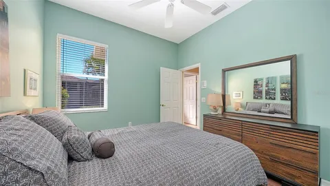 $675,000 | 5566 Magnolia Tree Terrace, Sarasota, FL 34233