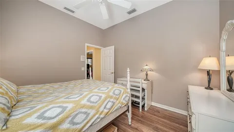 $675,000 | 5566 Magnolia Tree Terrace, Sarasota, FL 34233