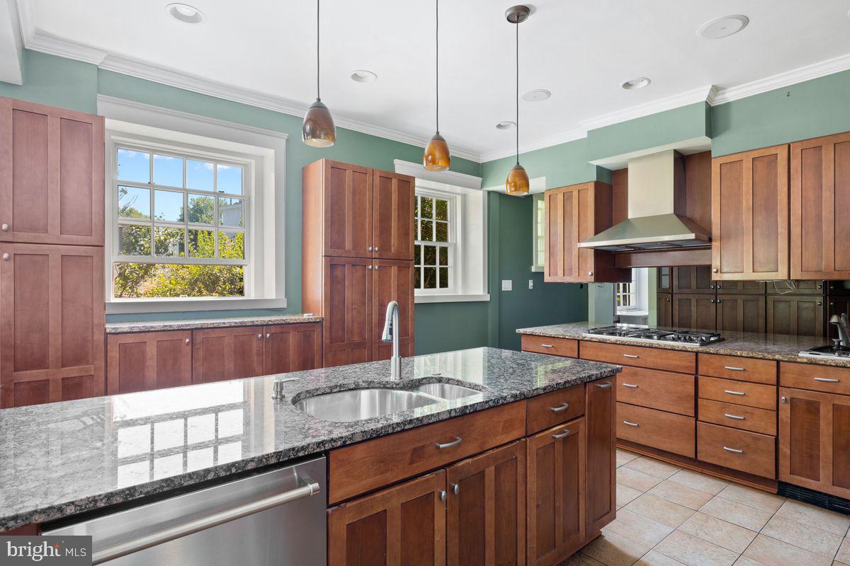 109 Edgehill Road Bala Cynwyd, PA 19004 - Photo 15 of 49 kitchen