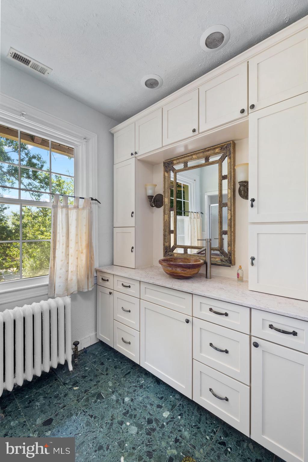 109 Edgehill Road Bala Cynwyd, PA 19004 - Photo 23 of 49 primary bath